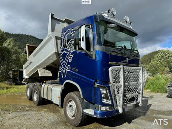 Camion benne VOLVO FH