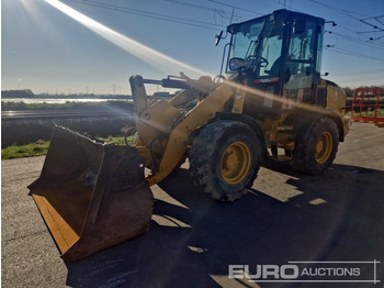 Chargeuse sur pneus CATERPILLAR 908M