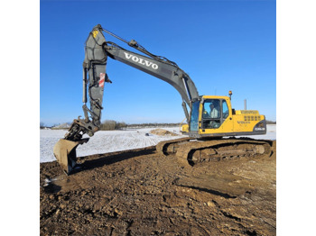 Pelle sur chenille VOLVO EC240BLC