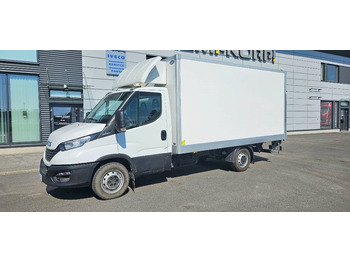 Fourgon grand volume IVECO Daily 35s14