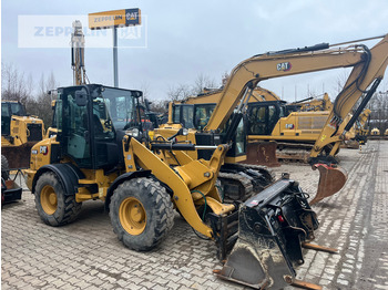 Chargeuse sur pneus CATERPILLAR 908M