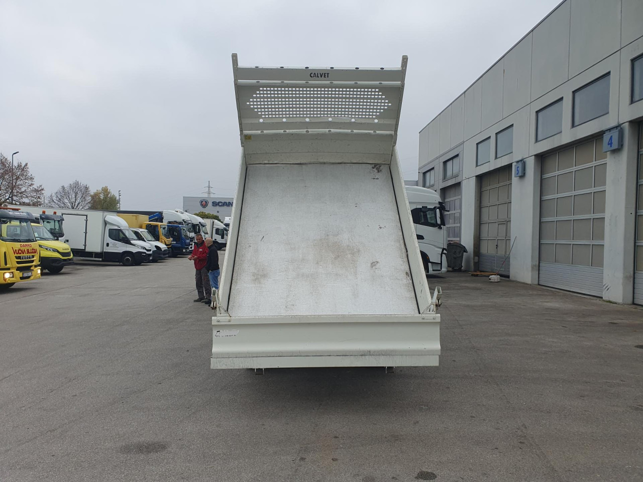 Utilitaire benne, Utilitaire double cabine IVECO Daily 35C12: photos 6