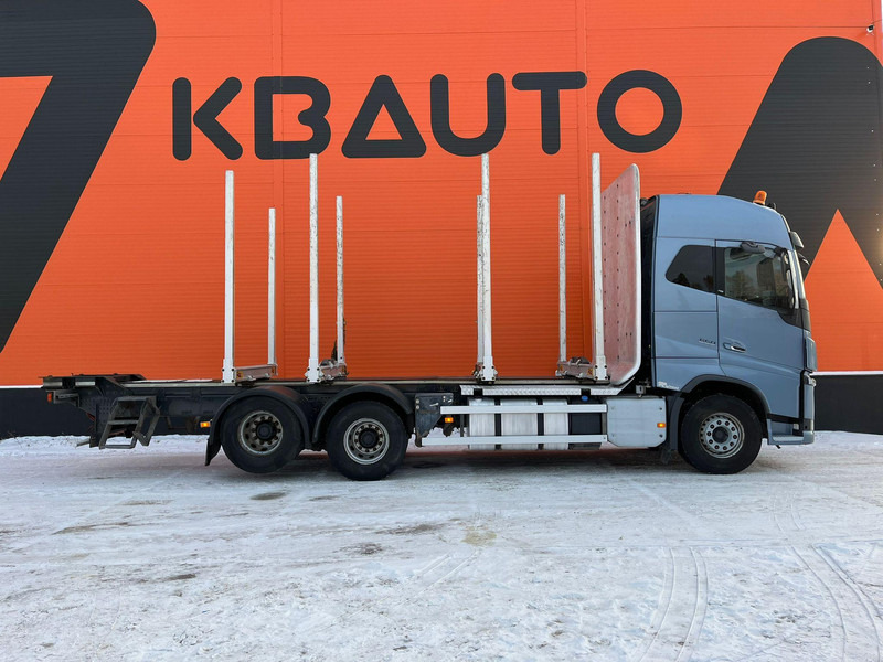 Camion grumier, Camion grue pour transport de bois Volvo FH 16 650 6x4 TANDEM AXLE LIFT: photos 6