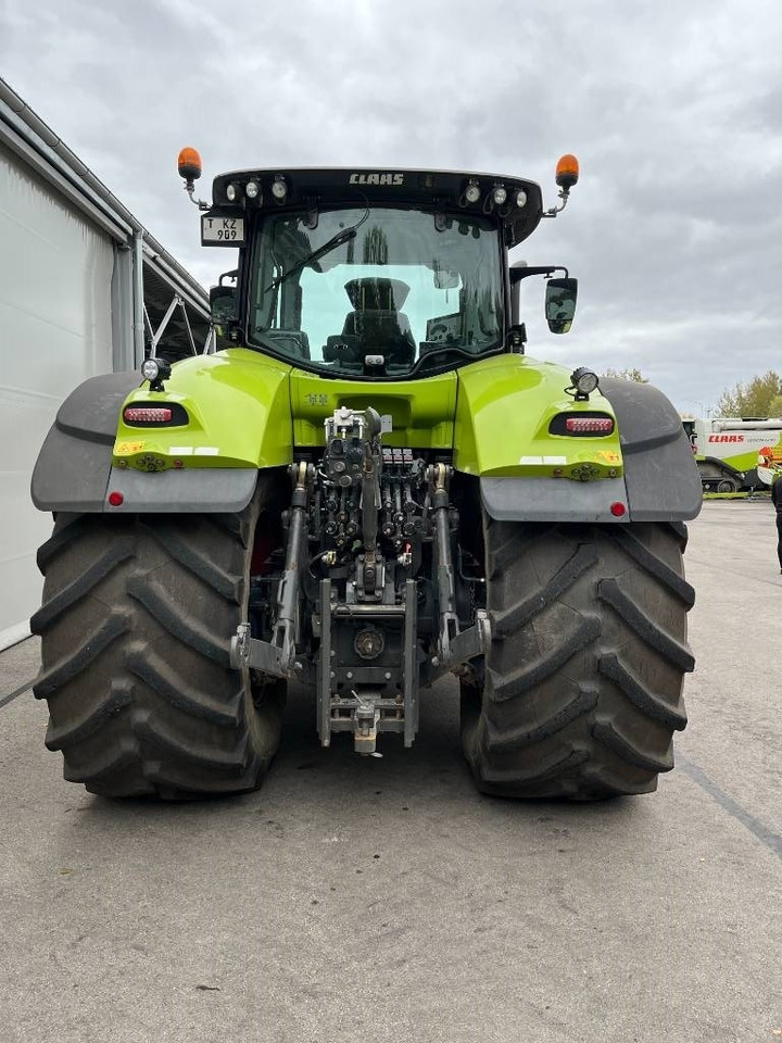 Tracteur agricole Claas Axion 950: photos 6