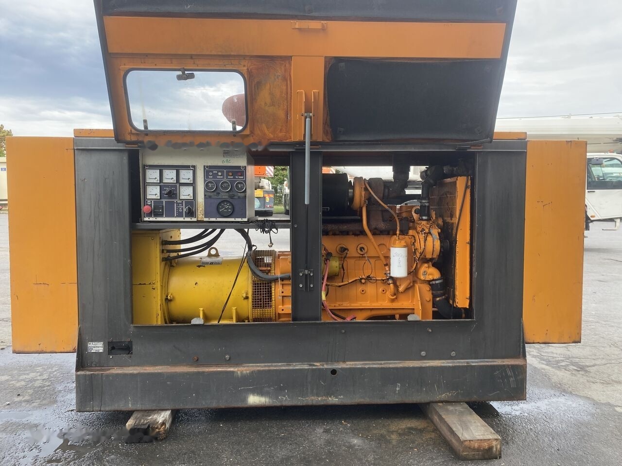 Groupe électrogène SDMO 100 kVa Cummins 6BT5.9: photos 6