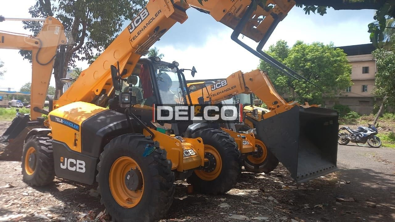 Chariot télescopique neuf JCB 530-70: photos 13