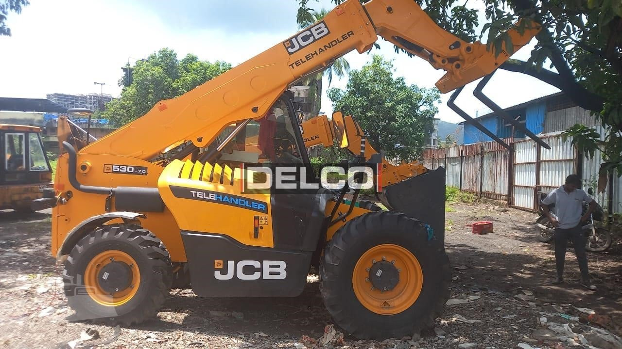 Chariot télescopique neuf JCB 530-70: photos 6