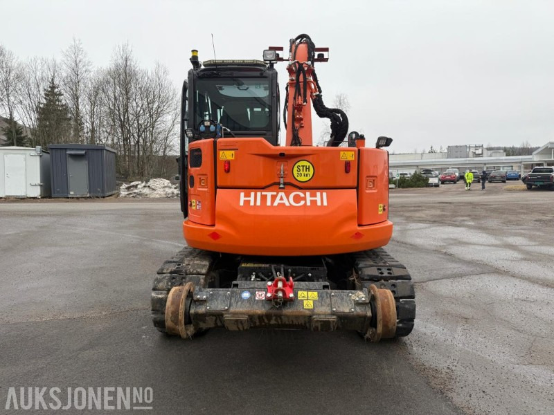 Pelle 2016 Hitachi ZX85US-5A BELTEGRAVER/JERNBANEMASKIN ENGCON TILTROTATOR  SERVICEHISTORIKK PALLEGAFFEL KLYPE LITE TIMER: photos 9