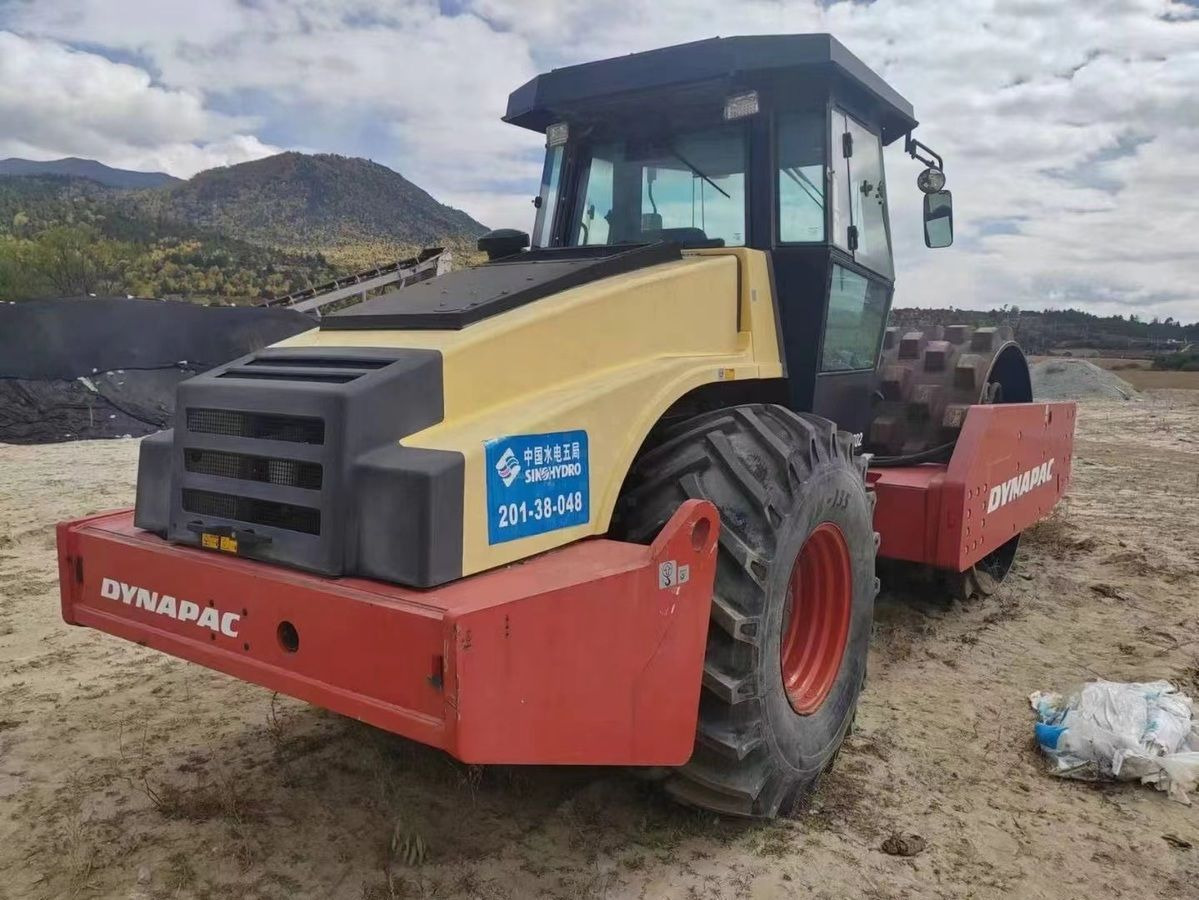 Compacteur à pieds de mouton/ Monocylindre Dynapac 702: photos 6