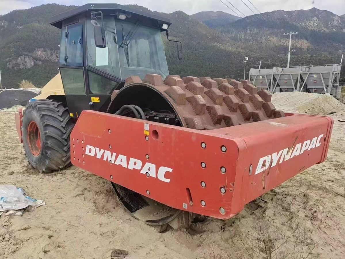 Compacteur à pieds de mouton/ Monocylindre Dynapac 702: photos 7