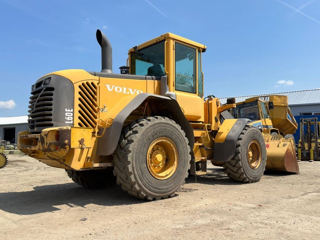 Chargeuse sur pneus Volvo L 60 E: photos 6