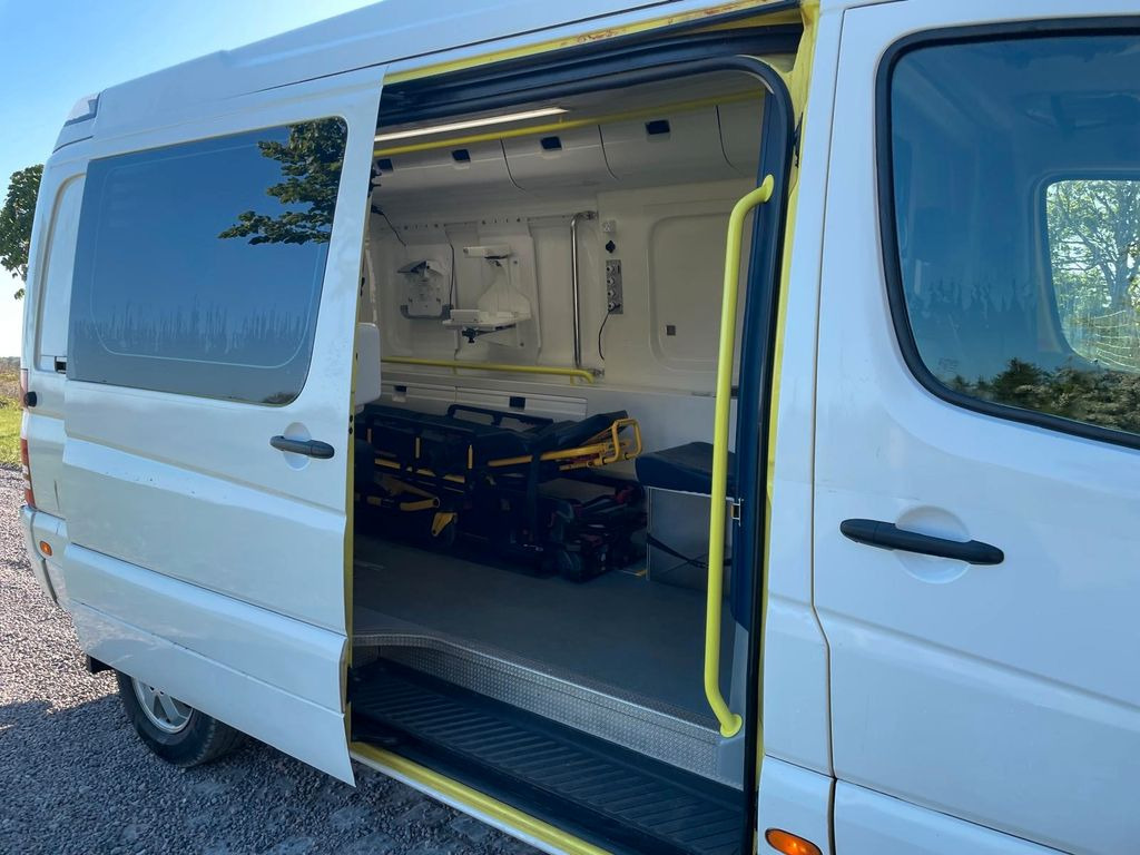 Fourgon utilitaire Mercedes-Benz Sprinter 316 CDI Ambulance Electric STRYKER Bed: photos 19