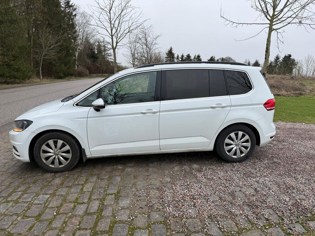 Voiture Volkswagen Touran Comfortline 1.6 TDI DSG  BMT/Start-Stopp: photos 8