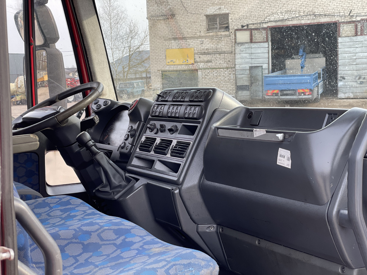 Camion grue IVECO EUROCARGO: photos 12