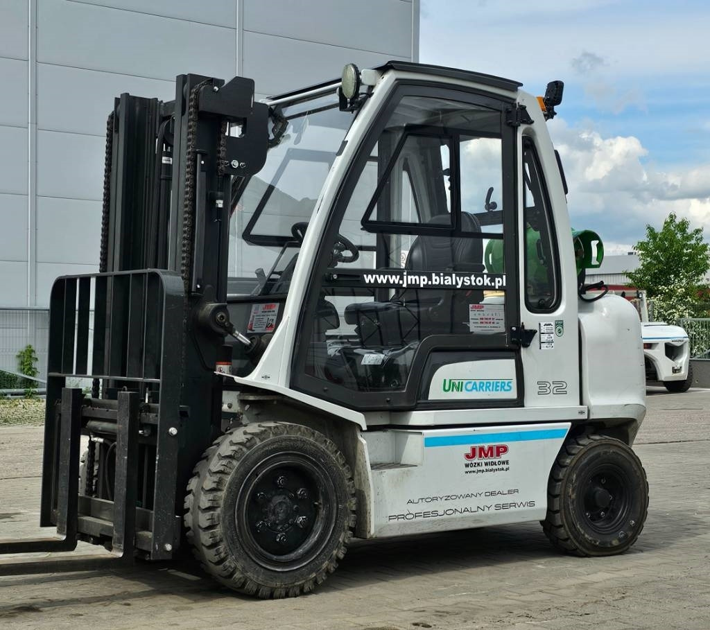 Chariot élévateur à gaz UniCarriers UG1D2A32LQ DX32: photos 17