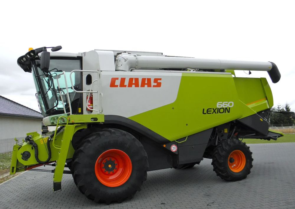 Moissonneuse-batteuse Claas Lexion 660 2011 Rok, heder 7,5 m Vario, Nie Malowany, Stan Bardzo Dobry: photos 12