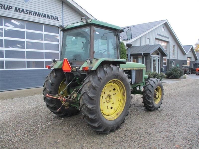 Tracteur agricole John Deere 3040 SG2: photos 11