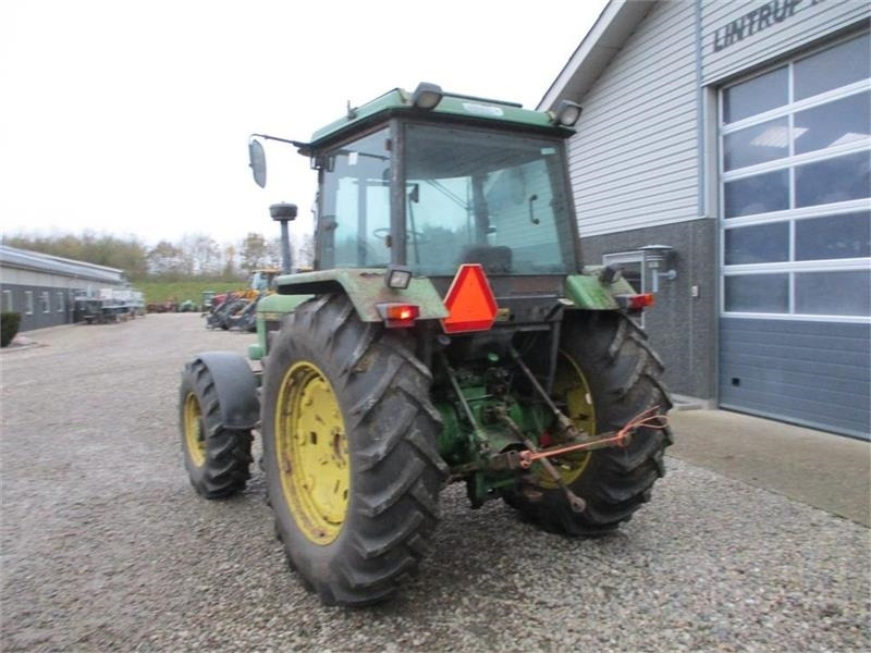 Tracteur agricole John Deere 3040 SG2: photos 9