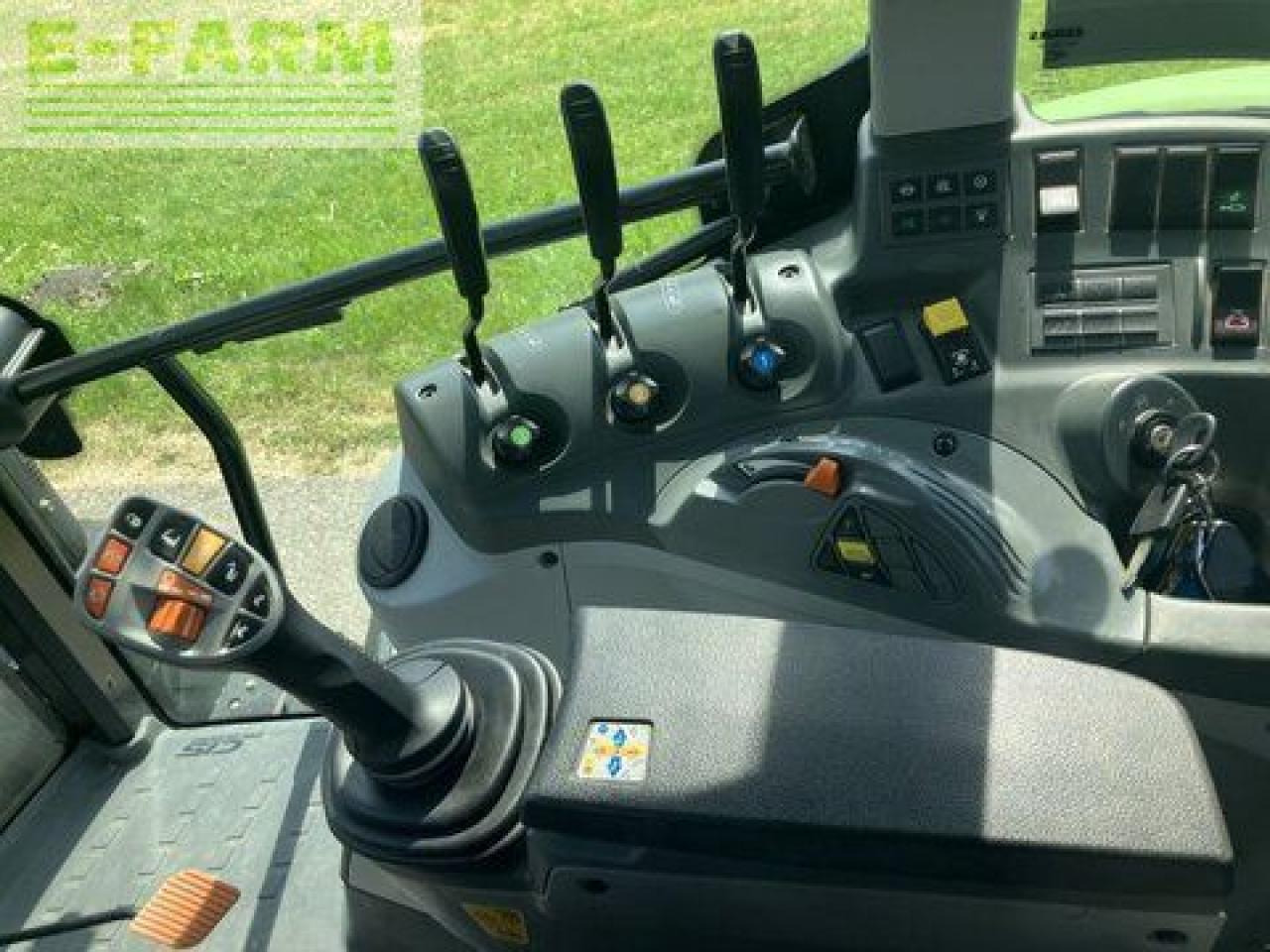 Tracteur agricole CLAAS arion 450 cis panoramic CIS: photos 21