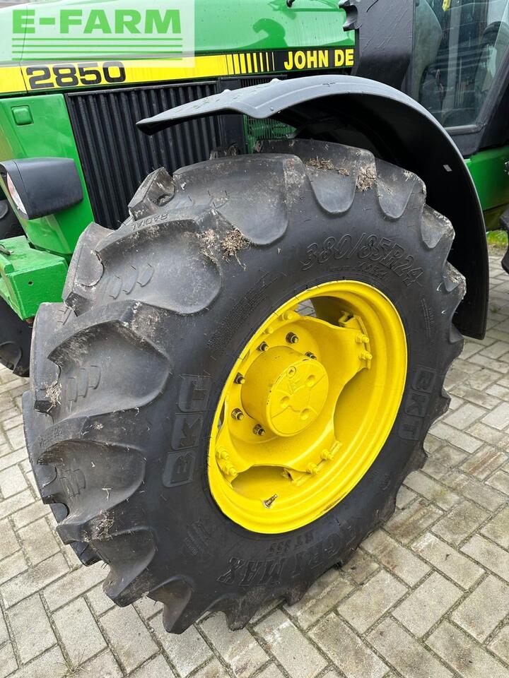 Tracteur agricole John Deere 2850: photos 9