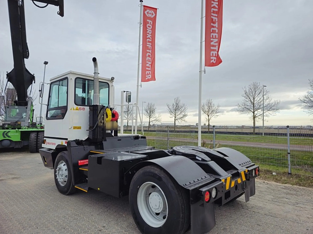 Tracteur portuaire TERBERG - YT220: photos 7