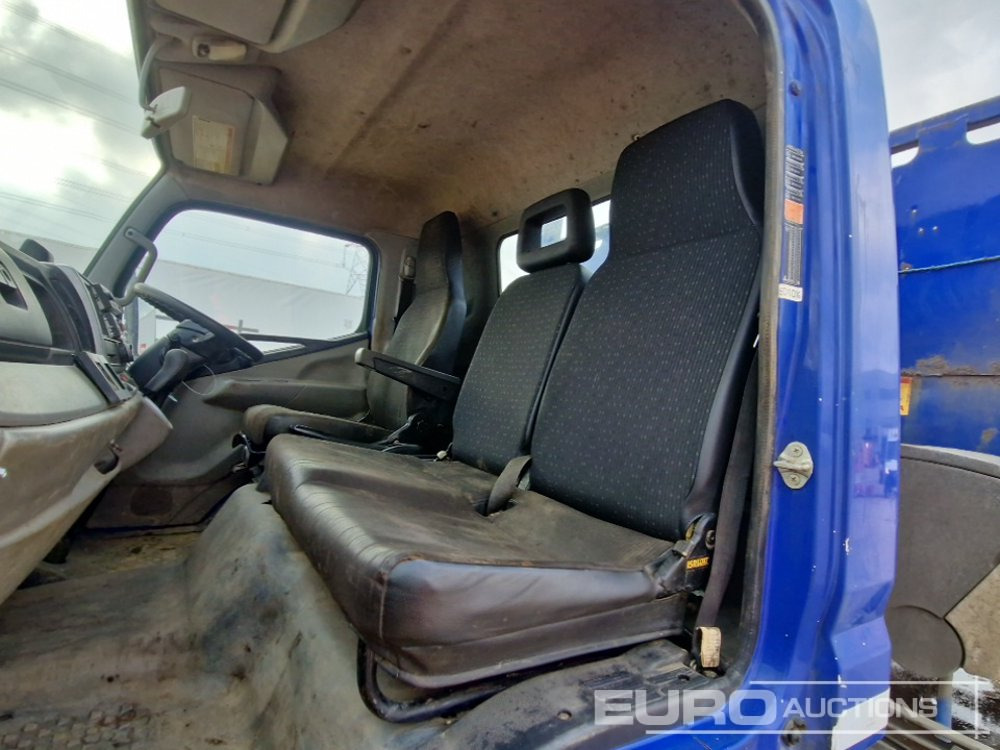 Camion benne Mitsubishi Fuso Canter 7C15: photos 30